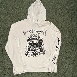 White Ed Hardy hoodie with bold graphic design #skater #Y2K #edhardy
Size: L